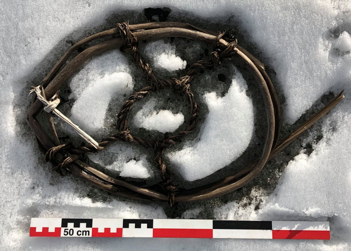 Artefacte Spectaculoase Din Epoca Vikingilor Descoperite In Norvegia Dupa Topirea Ghetii
