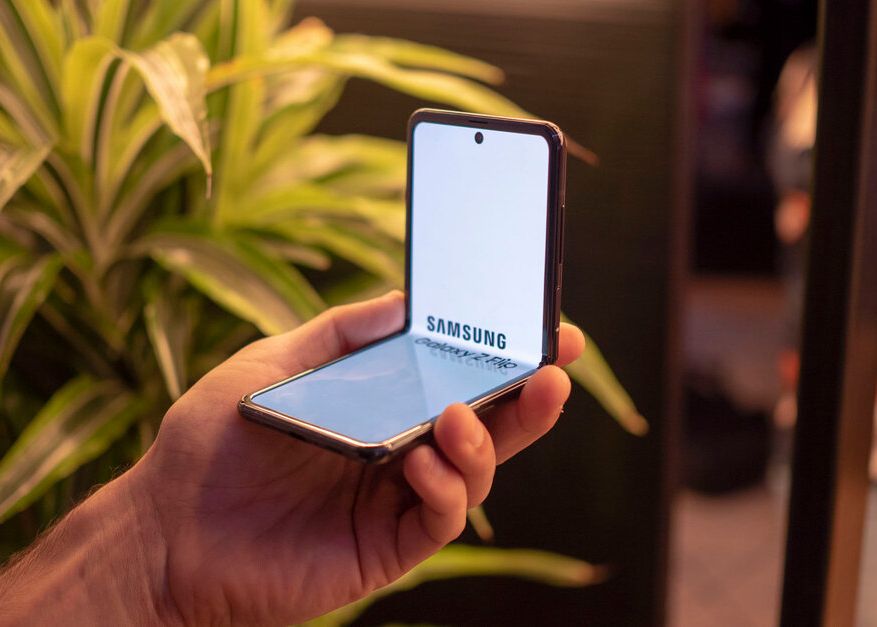 Xiaomi Pregateste Propriul Sau Galaxy Flip Ar Putea Fi Mai Ieftin Dar Premium