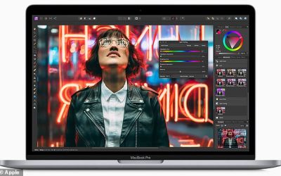 Apple a prezentat o nouă versiune a MacBook Pro de 13 inci, cu Magic Keyboard