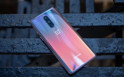 Viitorul telefon de top de la OnePlus ar putea veni cu sistem super rapid de încărcare a bateriei