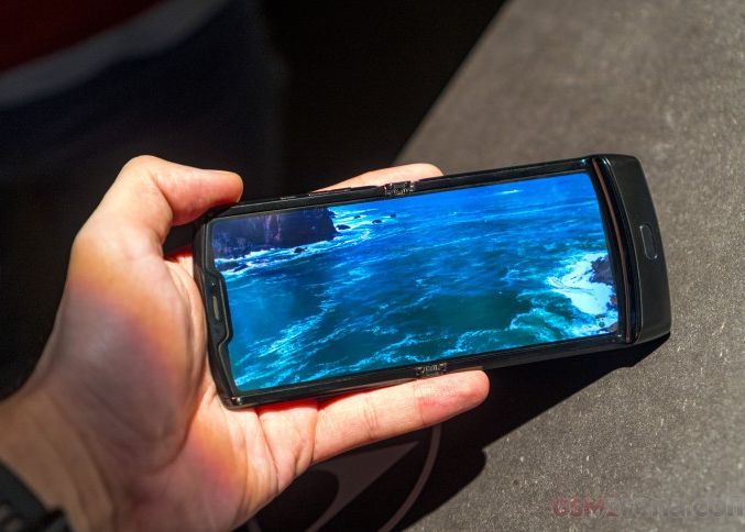 Decizia Motorola In Privinta Telefoanelor Pliabile Ce Se Intampla Cu Razr 2