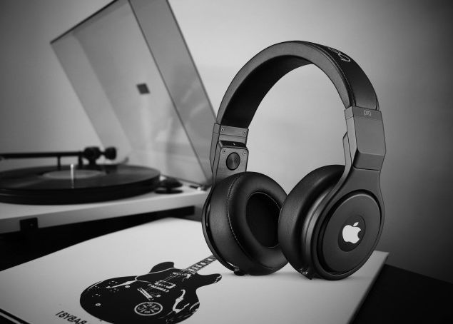 Cand Se Lanseaza Airpods Studio Castile Over Ear De La Apple