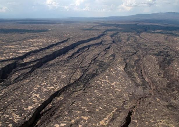 Oamenii De Stiinta Au Descoperit O Fisura Cu O Lungime De 35 De Mile In Desertul Etiopian