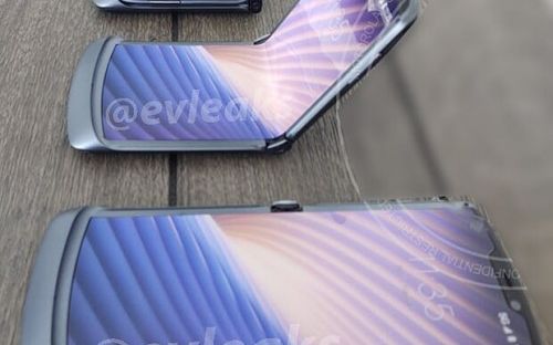 Primele Imagini Cu Razr 2020 Cum Arata Telefonul Care Continua Seria Iconica Motorola Si Anul Acesta