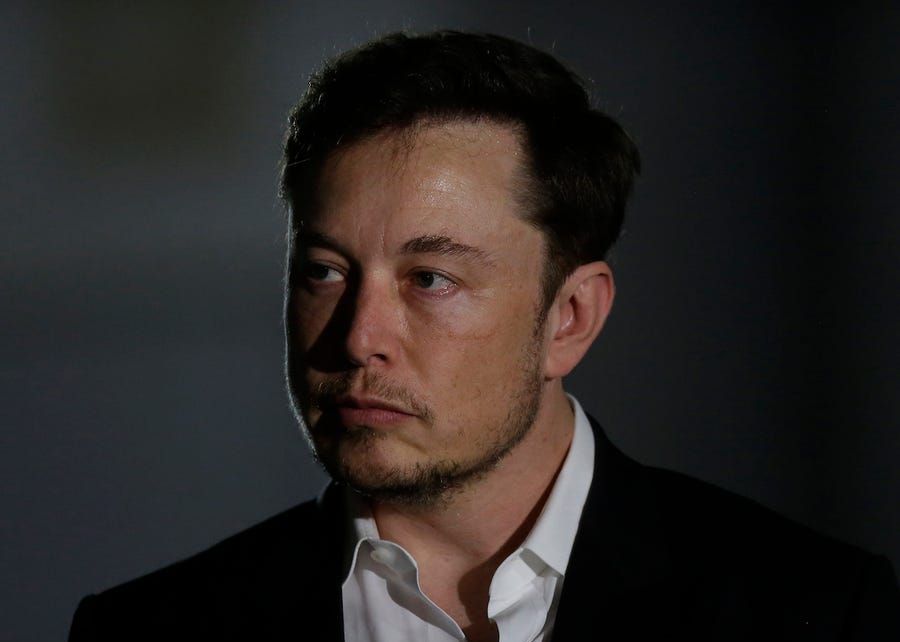 Elon Musk, îngrozit de supremația inteligenței artificiale: „Vor strivi oamenii la orice capitol” Elon Musk Ingrozit De Suprematia Inteligentei Artificiale Zvor Strivi Oameni La Orice Capitol
