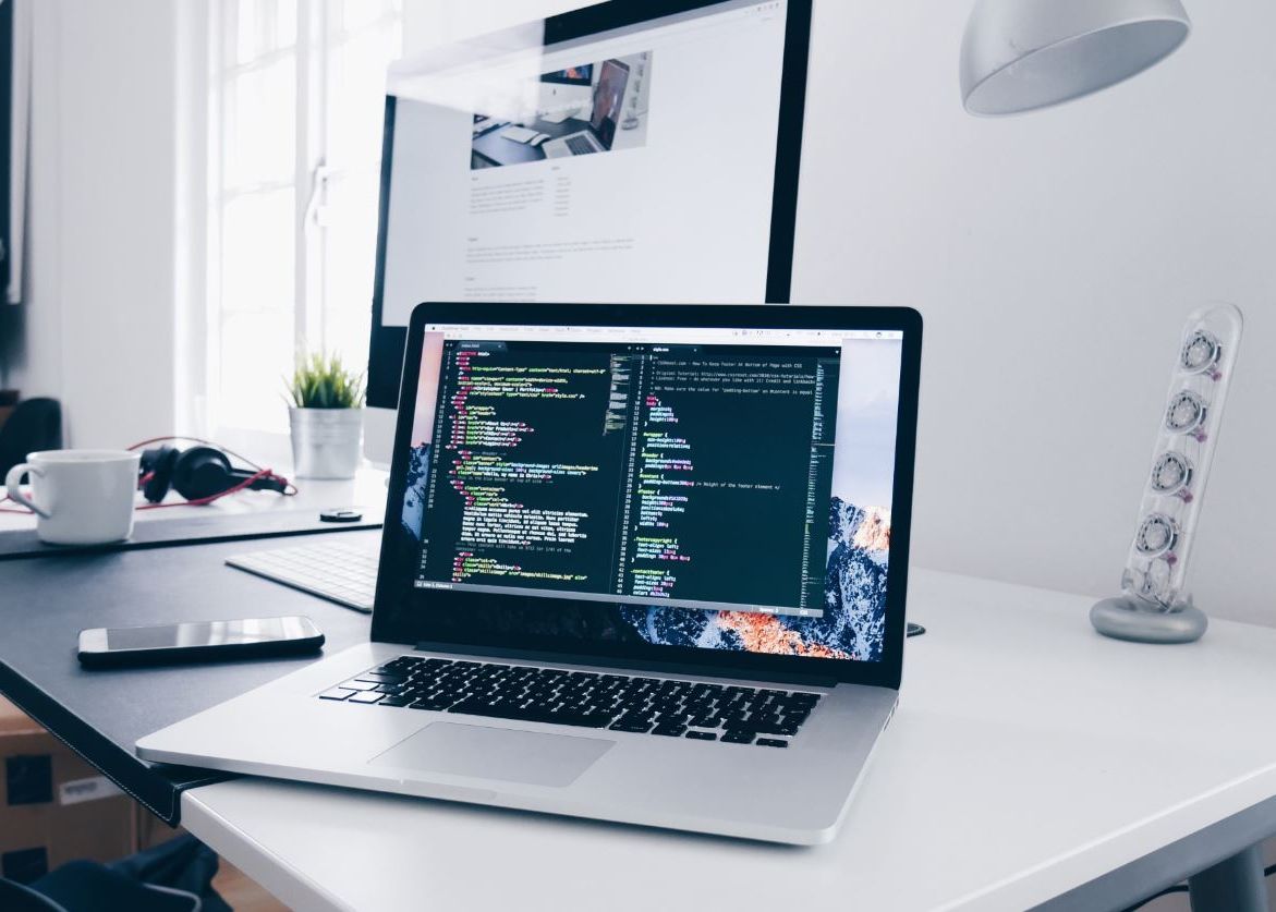 P Laptop Sau Pc Ce Produs Alegi In Functie De Nevoile Tale