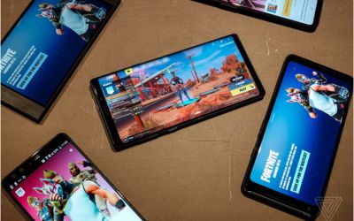 Probleme mari pentru Fortnite. Jocul a fost eliminat din Google Play Store și din AppStore