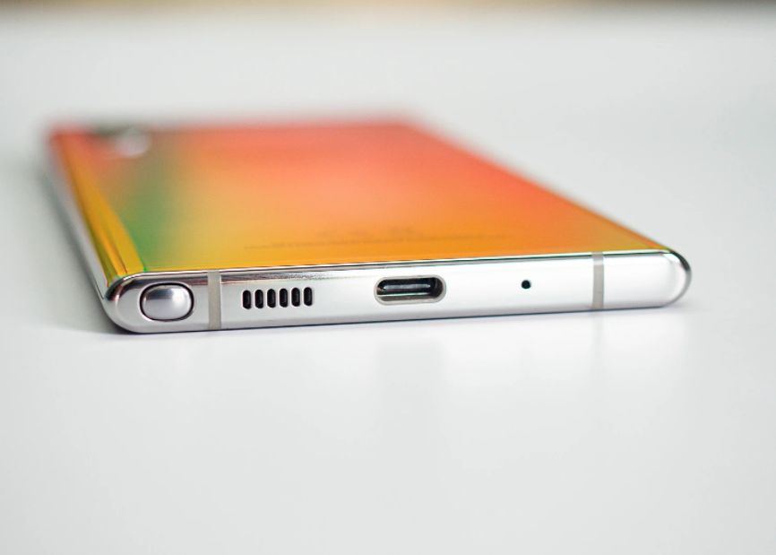 Galaxy S21 ar putea aduce înapoi cea mai importantă funcție care a fost eliminată de producători de pe telefoanele flagship Galaxy S21 Ar Putea Aduce Inapoi Cea Mai Importanta Functie Care A Fost Eliminata De Producatori De Pe