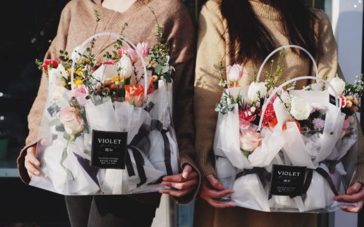 (P) Vrei să păstrezi un buchet proaspăt cât mai mult timp? Urmează aceste sfaturi și te vei bucura de frumusețea florilor zile întregi!  P Vrei Sa Pastrezi Un Buchet Proaspat Cat Mai Mult Timp Urmeaza Aceste Sfaturi Si Te Vei Bucura De Frumusetea