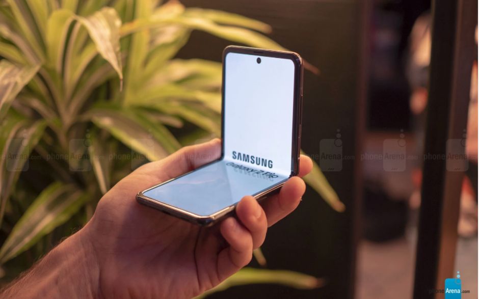 Telefonul Pliabil Accesibil De La Samsung Ar Putea Fi Lansat Pana La Finalul Anului