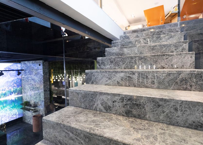 (P) Cele mai bune materiale pentru scările interioare P Cele Mai Bune Materiale Pentru Scarile Interioare