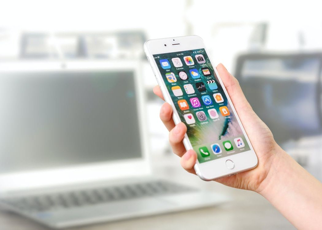 Cum poți afla dacă te spionează cineva? Detaliul care apare pe ecranul iPhone Cum Poti Afla Daca Te Spioneaza Cineva Detaliul Care Apare Pe Ecranul Iphone
