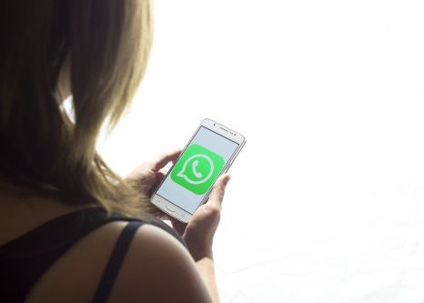 Whatsapp Va Permite Utilizatorilor Sa Stearga Din Telefonul Altor Persoane Pozele Trimise