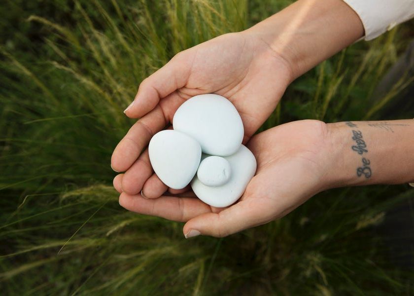 Solutia Controversata De A Pastra Ramasitele Celor Dragi Zpersista Pe Pamant Mai Mult Decat Fiinta Umana