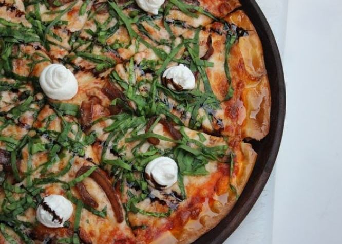 (P) 7 sosuri despre care nu știai că merg de minune cu pizza ta preferată P 7 Sosuri Despre Care Nu Stiai Ca Merg De Minune Cu Pizza Ta Preferata