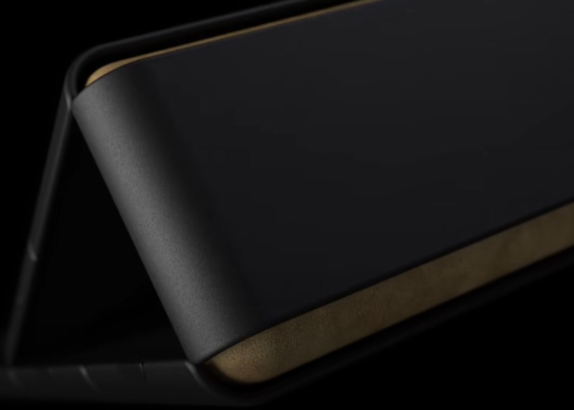 Un Gadget Cum Nu Ai Mai Vazut Pana Acum Compania Care A Prezentat Smartphone Ul Zglisant Cu Trei Balamale