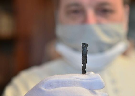 Manastirea Care Ascundea Un Secret Vechi De Milenii Arheologii Ar Fi Gasit Chiar Cuiele Cu Care A Fost