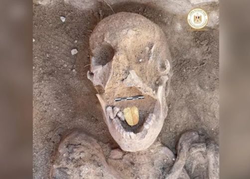 Mumie ciudată descoperită în Egipt! Arheologii nu au o explicație Mumie Ciudata Descoperita In Egipt Arheologii Nu Au O Explicatie