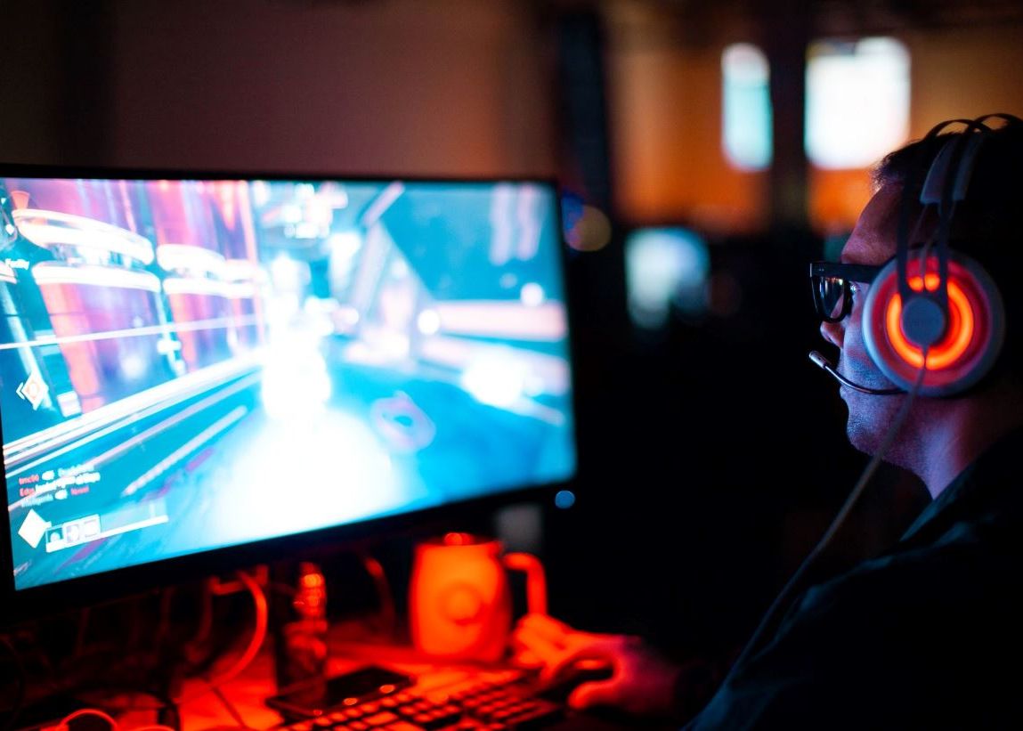 (P) Amenajarea unei camere de gaming – sfaturi esențiale P Amenajarea Unei Camere De Gaming Sfaturi Esentiale