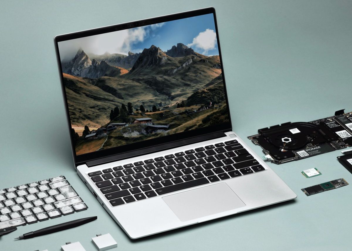 Un laptop cu adevărat unic. Detaliul care îl face să fie unul dintre cele mai spectaculoase gadgeturi Un Laptop Cu Adevarat Unic Detaliul Care Il Face Sa Fie Unul Dintre Cele Mai Spectaculoase Gadgeturi