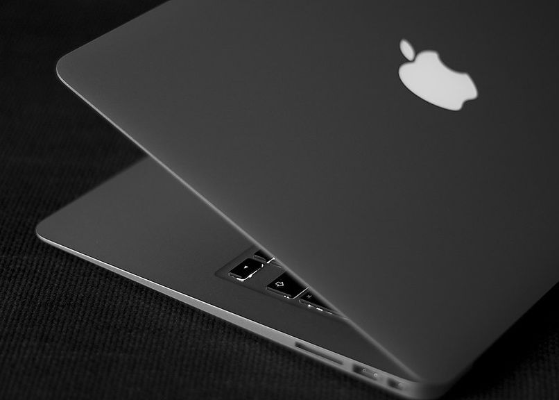 Zeci De Mii De Macbook Uri Infectate Cu Un Virus Misterios