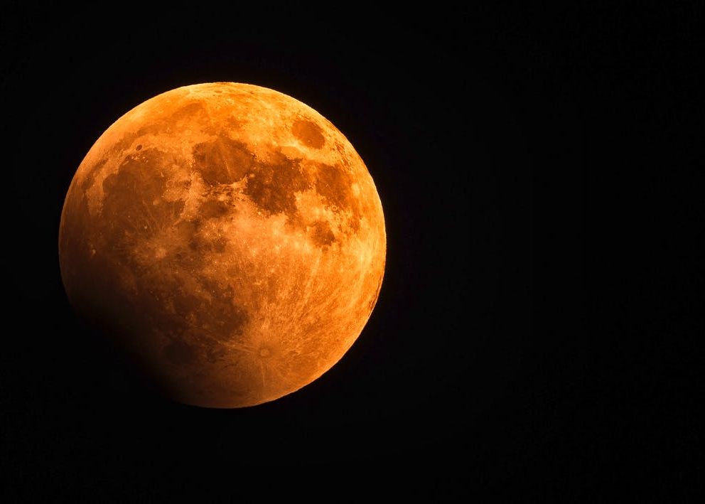 Pregătiri pentru prima colonie umană pe Lună. Unde s-ar putea stabili oamenii? Pregatiri Pentru Prima Colonie Umana Pe Luna Unde S Ar Putea Stabili Oamenii