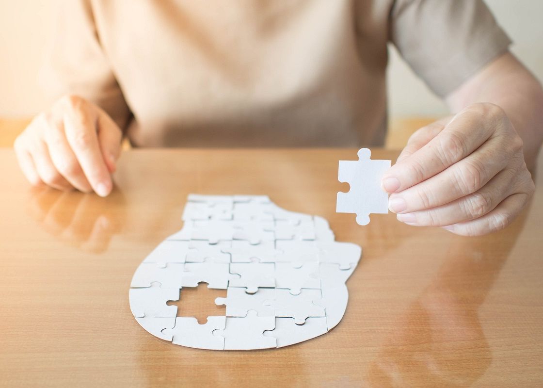 Spalarea Dintilor Ar Putea Ajuta La Prevenirea Unei Boli Neurologice Foarte Grave