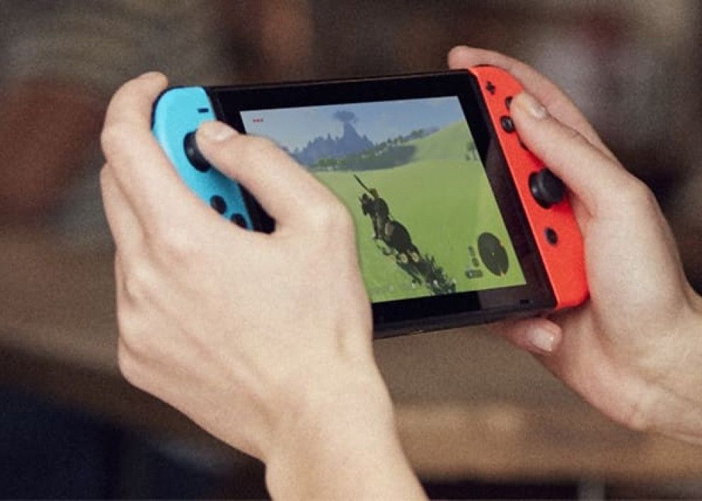 Apple vrea să concureze cu Nintendo Switch și pregătește o consolă portabilă Apple Vrea Sa Concureze Cu Nintendo Switch Si Pregateste O Consola Portabila