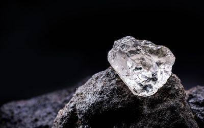 Descoperire fabuloasă a cercetătorilor într-un diamant. Provine de la o adâncime de peste 600 de kilometri