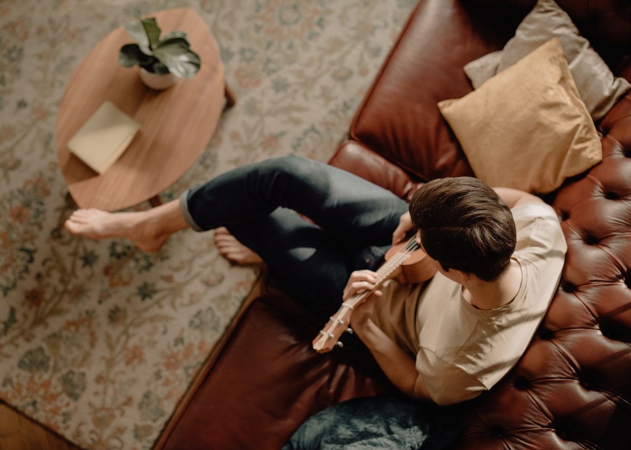 Motive Pentru A Locui Singur Si Avantajele De Care Te Poti Bucura