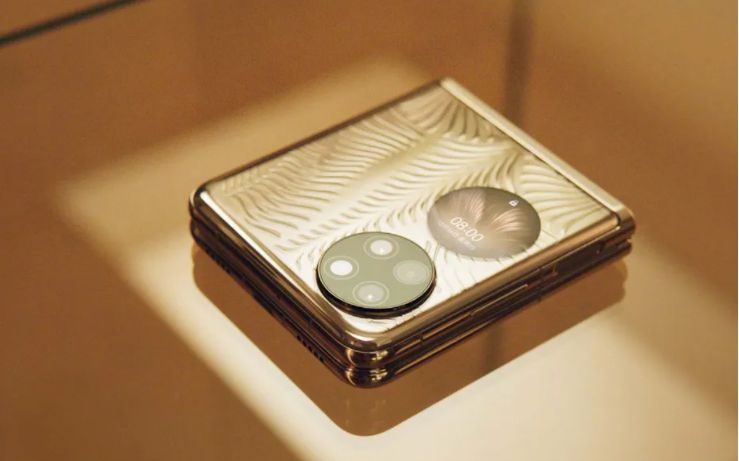 Huawei Lanseaza Un Nou Telefon Pliabil Design Complet Diferit De Anteriorul