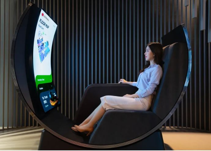 LG Display a prezentat la CES un scaun OLED curbat Lg Display A Prezentat La Ces Un Scaun Oled Curbat