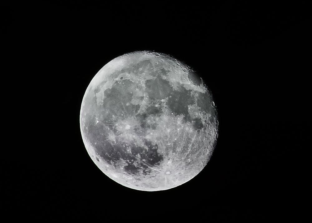 Prima dovadă directă a existenței apei pe Lună Prima Dovada De Necontestat A Existentei Apei Pe Luna