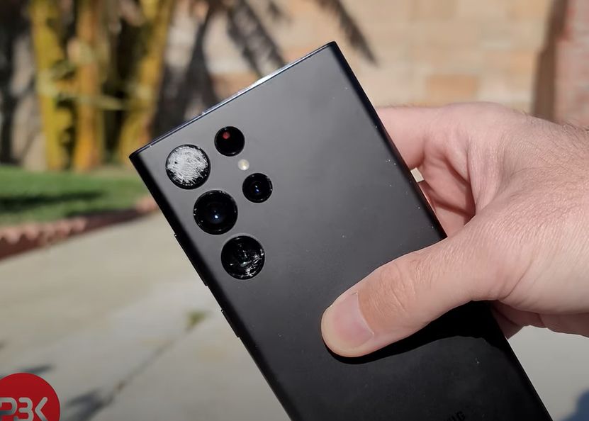 Cât este de durabil Samsung Galaxy S22. Vezi la câte lovituri rezistă telefonul coreenilor Cat Este De Durabil Samsung Galaxy S22 Vezi La Cate Lovituri Rezista Telefonul Coreenilor