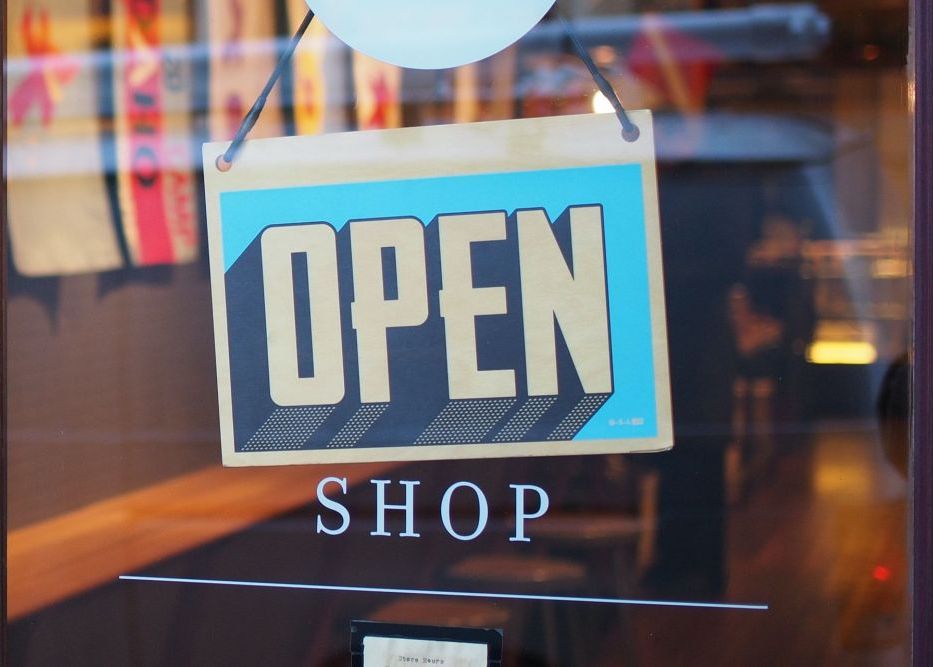 (P) Prin ce atribute contribuie un program de gestiune la eficientizarea activității în retail? P Prin Ce Atribute Contribuie Un Program De Gestiune La Eficientizarea Activitatii In Retail