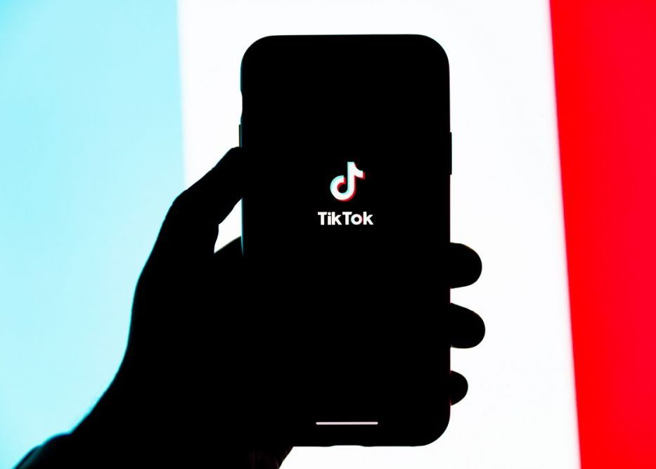 TikTok permite acum publicarea de videoclipuri de până la 10 minute Tiktok Permite Acum Publicarea De Videoclipuri De Pana La 10 Minute