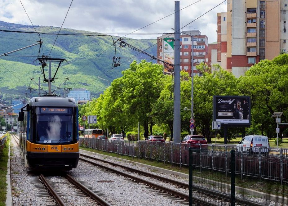 Ztrenul Infinitului Este Electric Functioneaza Pe Baterii Si Se Va Incarca Singur Folosind Gravitatia