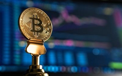 Ipoteza ciudată a lui Elon Musk despre creatorul Bitcoin