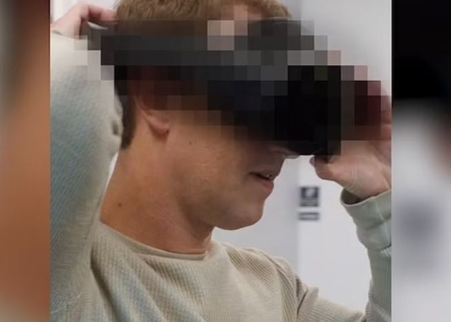 Prima înregistrare cu dispozitivul Meta pentru realitate virtuală și augmentată Prima Imagine Cu Dispozitivul Meta Pentru Realitate Virtuala Si Augmentata