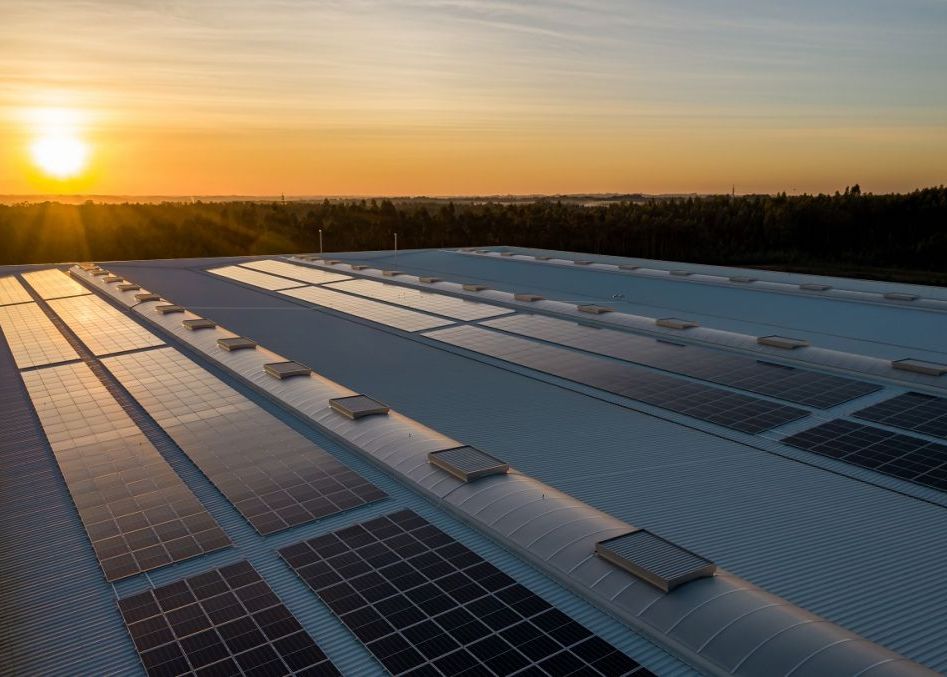 Un Nou Tip De Tehnologie Arata Ca Lumina Soarelui Poate Fi Stocata Si Folosita Si Noaptea Pentru A Obtine