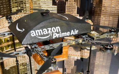 Amazon va începe livrările cu drone în acest an, în SUA
