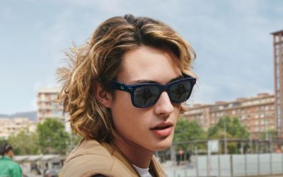 Ochelarii Stories de la Meta și Ray-Ban adaugă suport pentru WhatsApp