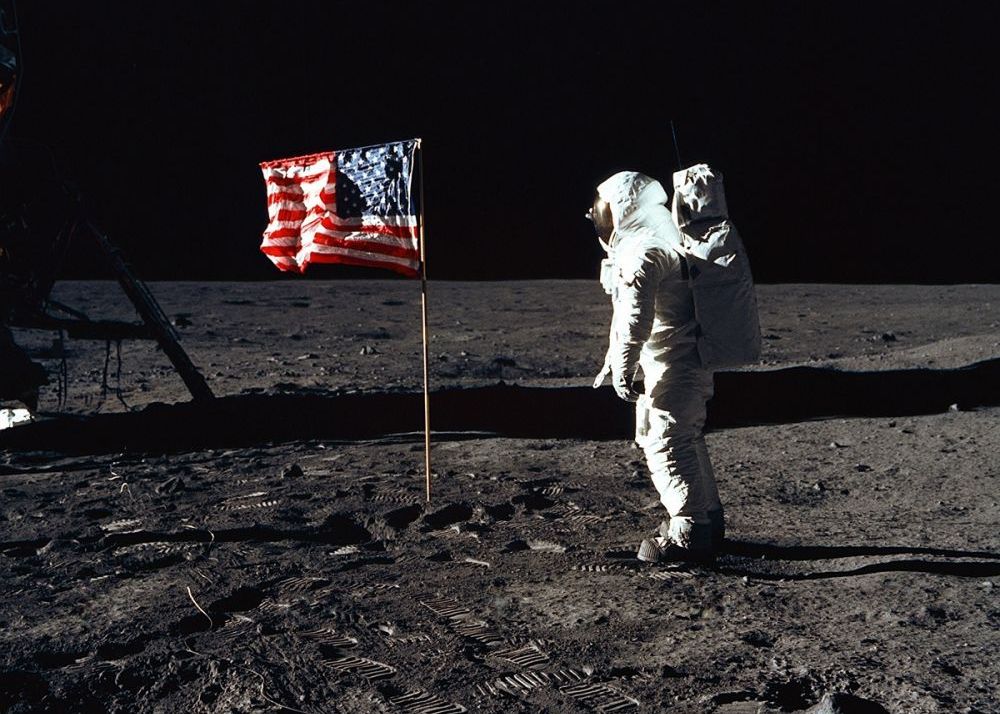 Suma fabuloasă pentru care s-a vândut jacheta purtată de Buzz Aldrin pe Apollo 11 Suma Fabuloasa Pentru Care S A Vandut Jacheta Purtata De Buzz Aldrin Pe Apollo 11
