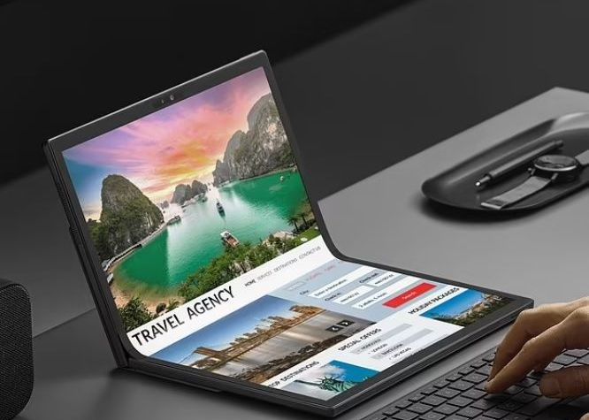 Asus a lansat în premieră mondială un laptop cu ecran pliabil Asus A Lansat In Premiera Mondiala Un Laptop Cu Ecran Pliabil