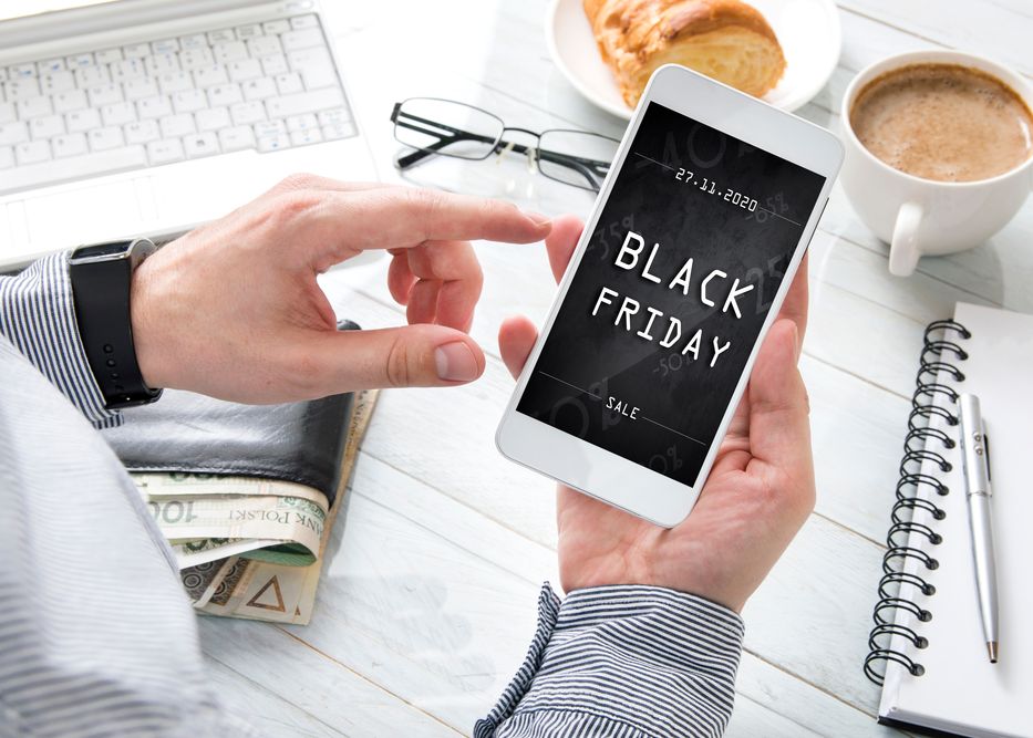 Black Friday 2022 Smartwatch Uri Bratari Fitness Drone Si Alte Gadgeturi Reduse De Black Friday