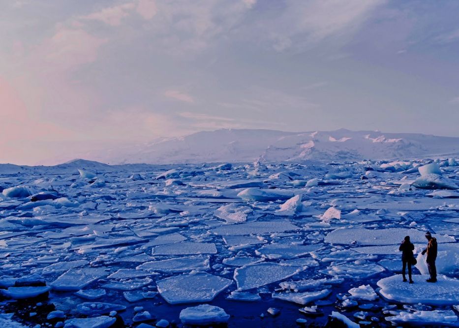 Oamenii De Stiinta Au Reinviat Un Virus Zzombie Prins Sub Gheata Din Siberia Dupa 50 000 De Ani