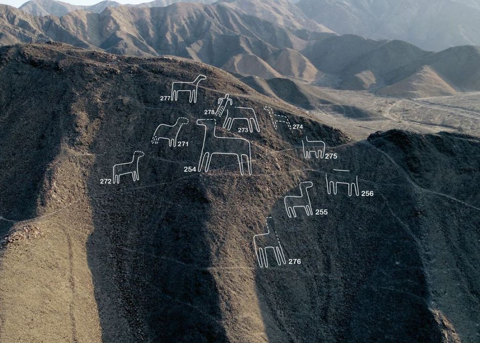 Cercetatorii Au Gasit Peste 100 De Noi Desene Antice Misterioase In Peru La Nazca Care Este Semnificatia