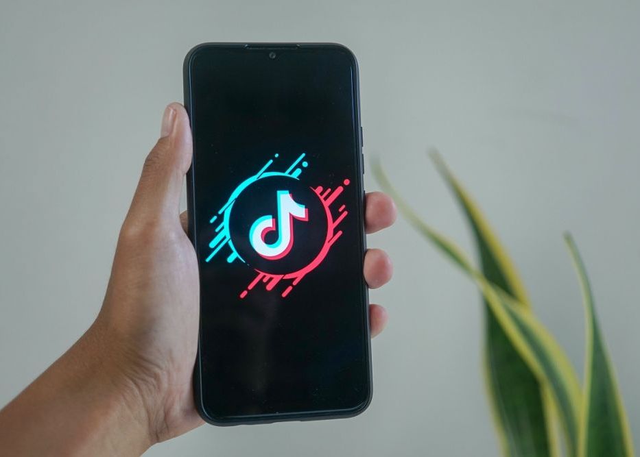 Tiktok Le Permite Acum Creatorilor Sa Restrictioneze Continutul Nepotrivit Pentru Copii