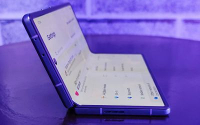 Surface Duo 3 de la Microsoft va avea un ecran pliabil