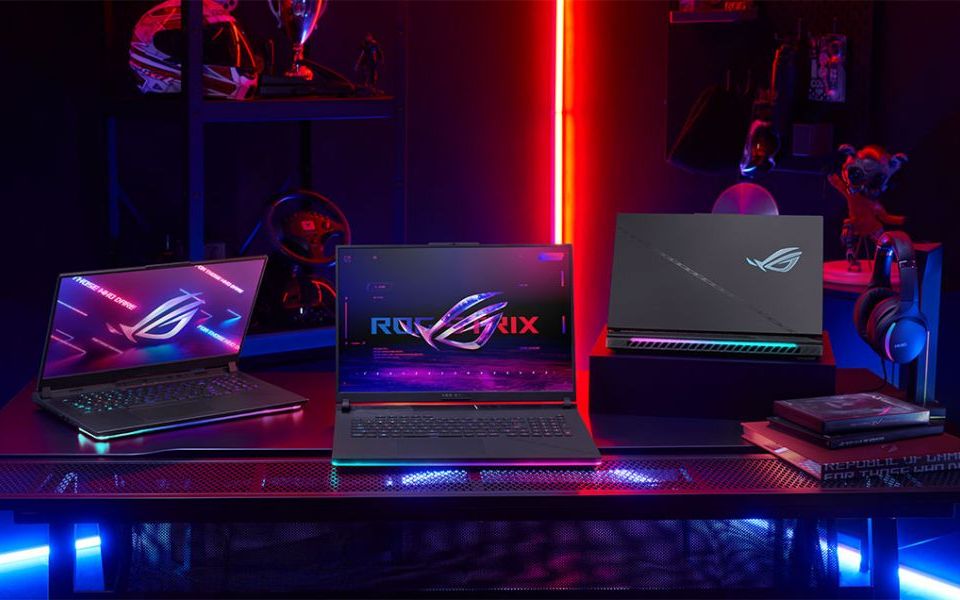 P Rog Strix Stabileste Noul Standard De Gaming Cu Ecranele De 16 Si 18 Inch